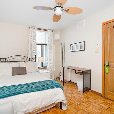 อาเกย เช ฟร็องซัว บี แอนด์ บี Bed & Breakfast มอนทรีอัล ภายนอก รูปภาพ