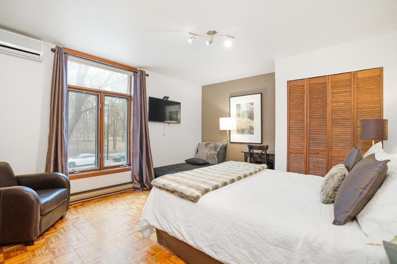 อาเกย เช ฟร็องซัว บี แอนด์ บี Bed & Breakfast มอนทรีอัล ภายนอก รูปภาพ